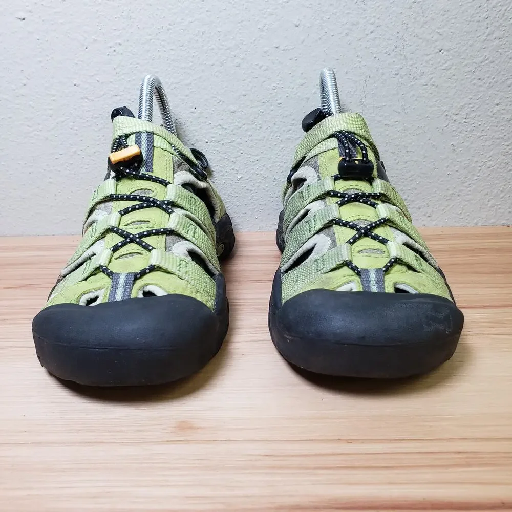 Keen Kids Size‎ 4 Water Shoes Hiking Sandal Light Green Outdoor Camping Gorpcore